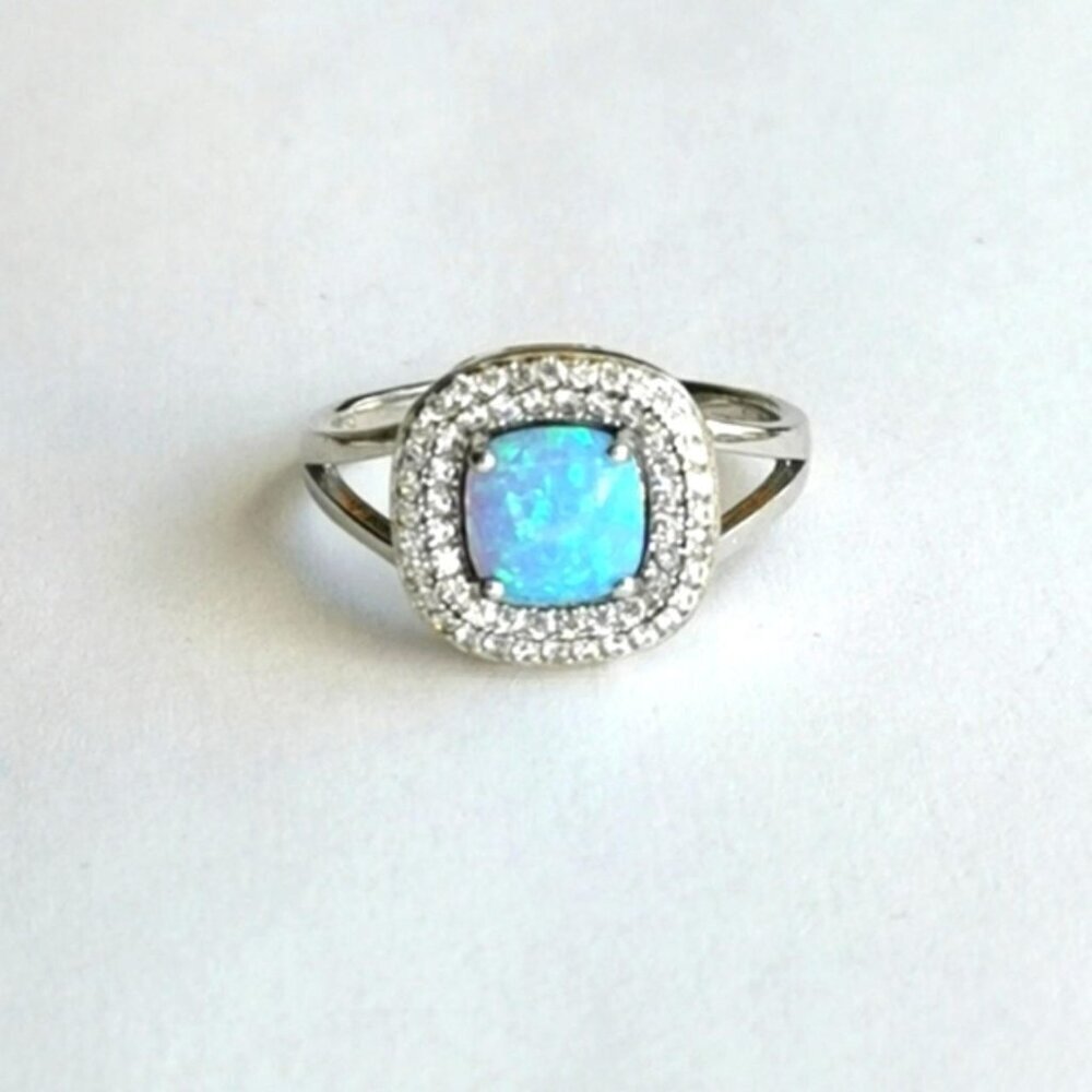Blue opal CZ pave Halo Sterling silver ring size 8 🆕